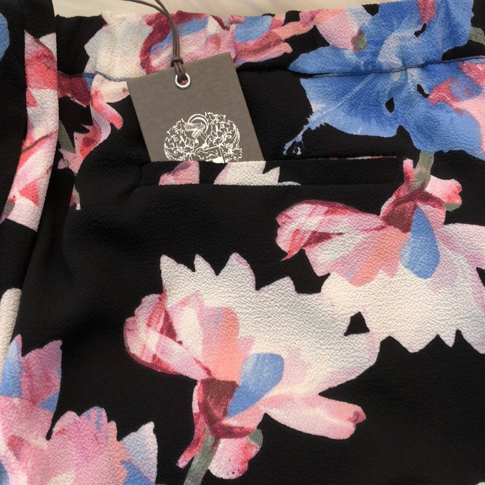 NWT Vince Camuto Floral Pants - Picture 5 of 8